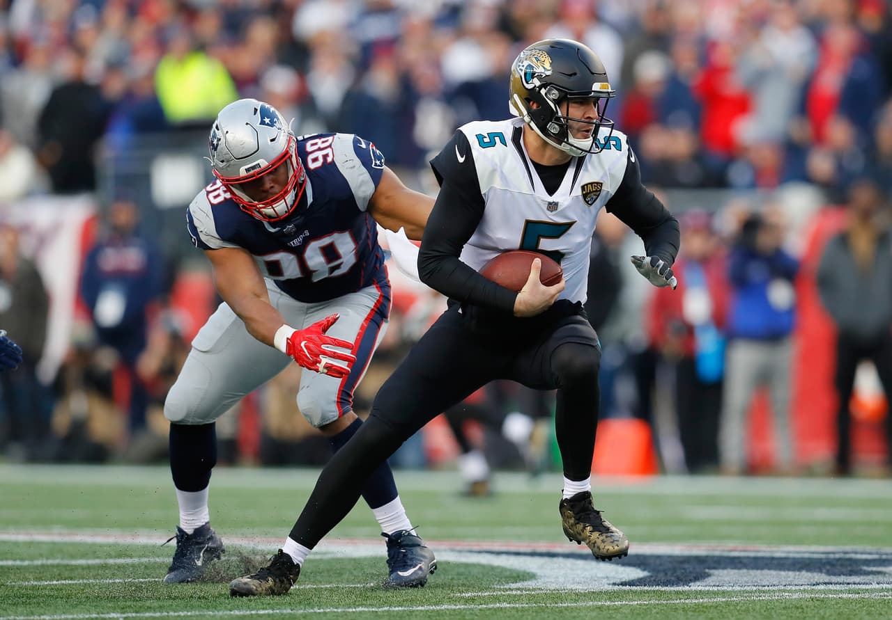 Blake Bortles concretó 23 de 36 envíos para 293 yardas y un pase de anotación. Sin embargo, el mariscal no logró comandar una ofensiva que diera puntos en los momentos finales del encuentro.