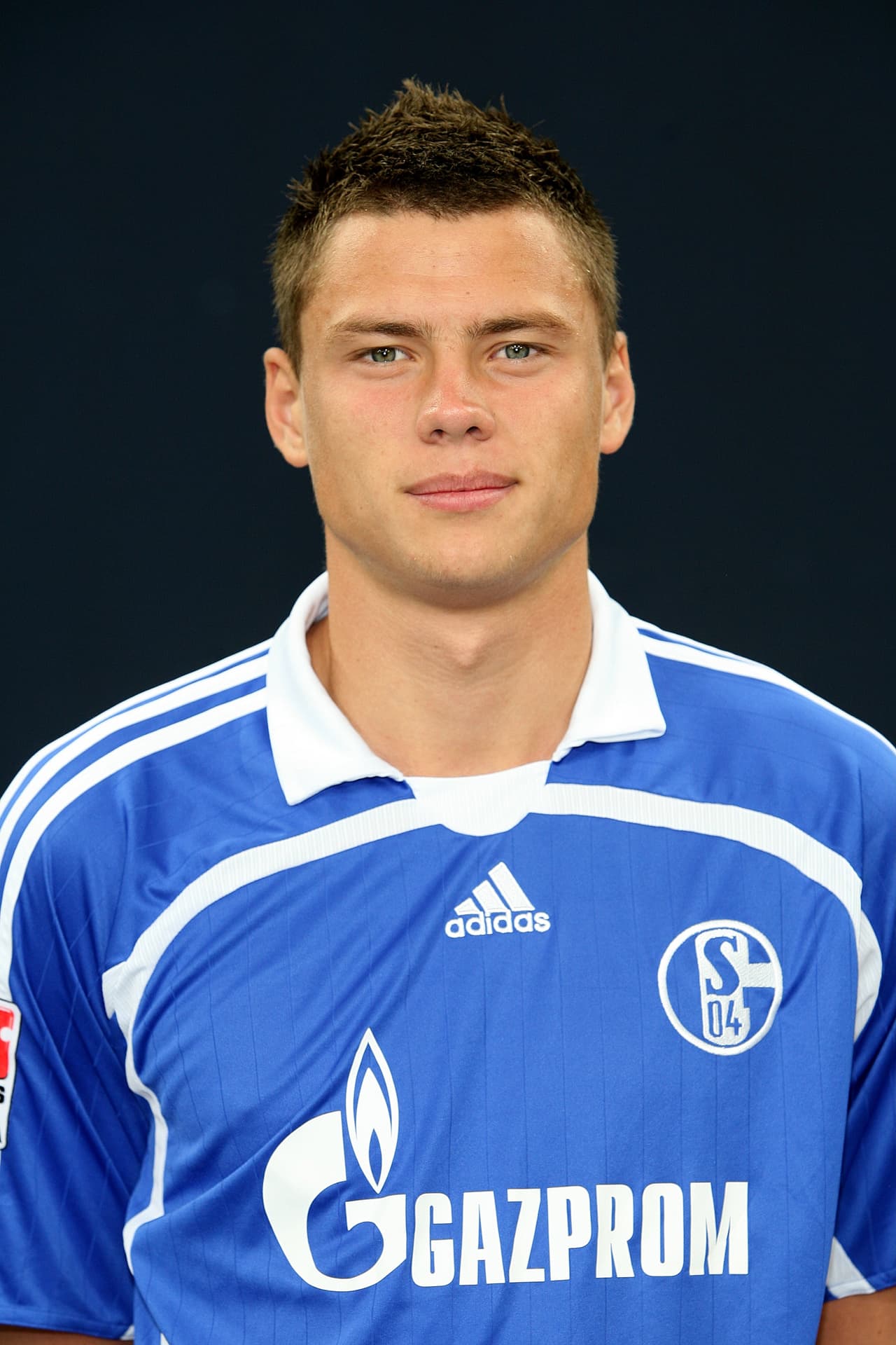 Otro internacional del Schalke poco conocido es el polaco 
<b>Sebastián Boenisch.</b>
