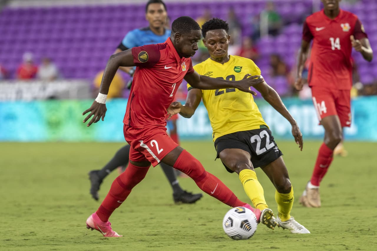 Los goles de Cory Burke y Juior Flemmings le dan la remontada 1-2 sobre Guadalupe y aseguran su lugar en la siguiente ronda,