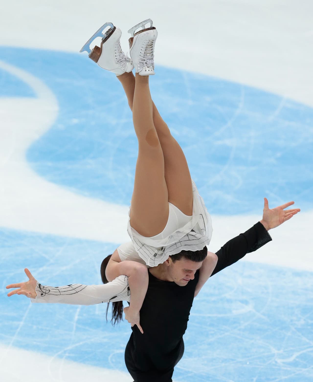 La danza libre requiere de figuras de alta exigencia y espectacularidad para obtener las mejores calificaciones de los jurados.