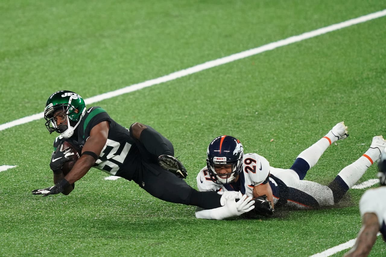 Denver sufre, pero logra imponerse 37-28 en su visita a los New York Jets, Melvin Gordon supero la 100 yardas por tierra y anotó dos touchdowns.