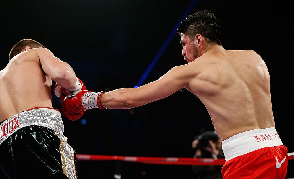 El prospecto José Carlos Ramírez se abre camino en el boxeo poco a poco.