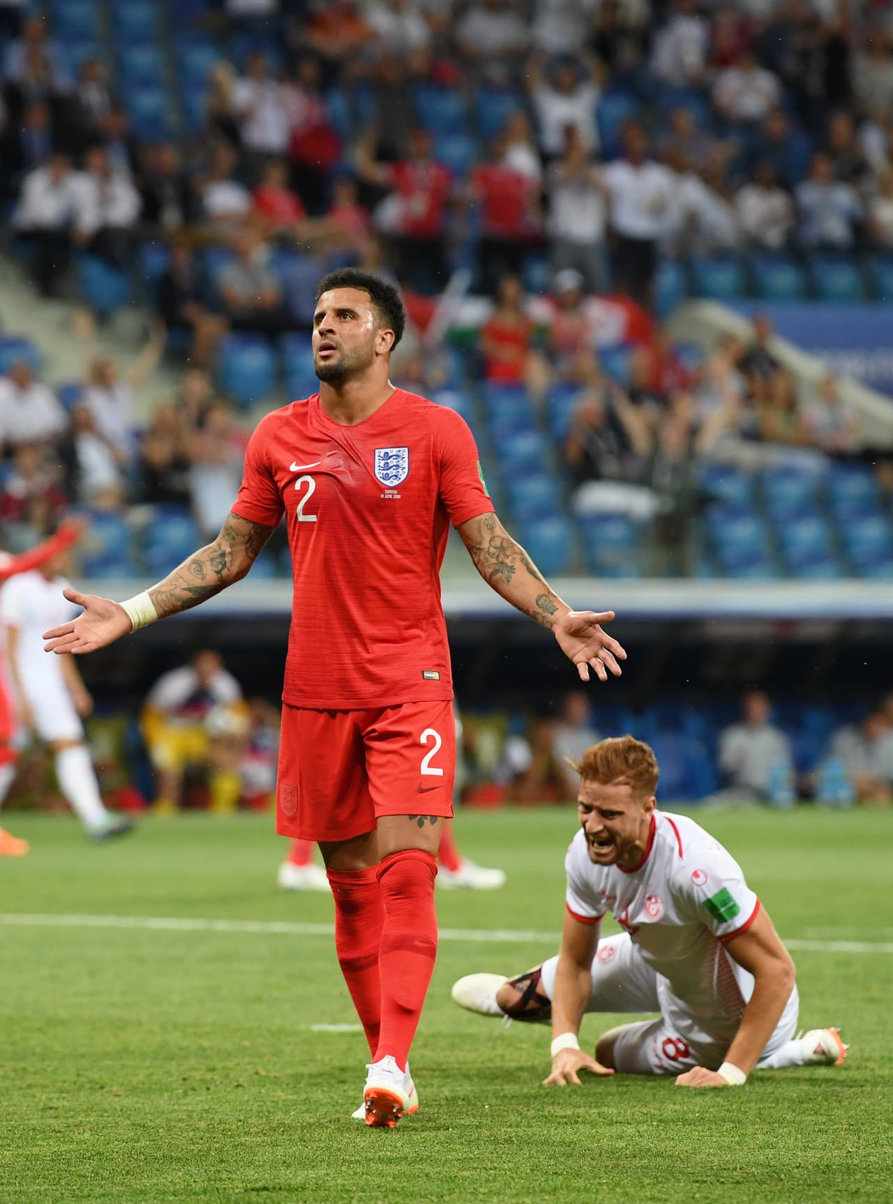 Kayle Walker: el defensor inglés cometió un penal con un manotazo más que infantil. Por suerte para él, su equipo logró anotar al 92' y llevarse la victoria ante Túnez..