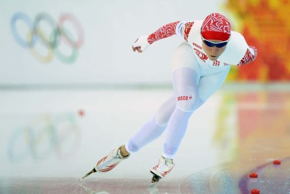 Graf, de 30 años, pese a no tener ningún podio en la copa del mundo rebajó su marca personal y dio a Rusia, el país anfitrión de los Juegos, su primera medalla.