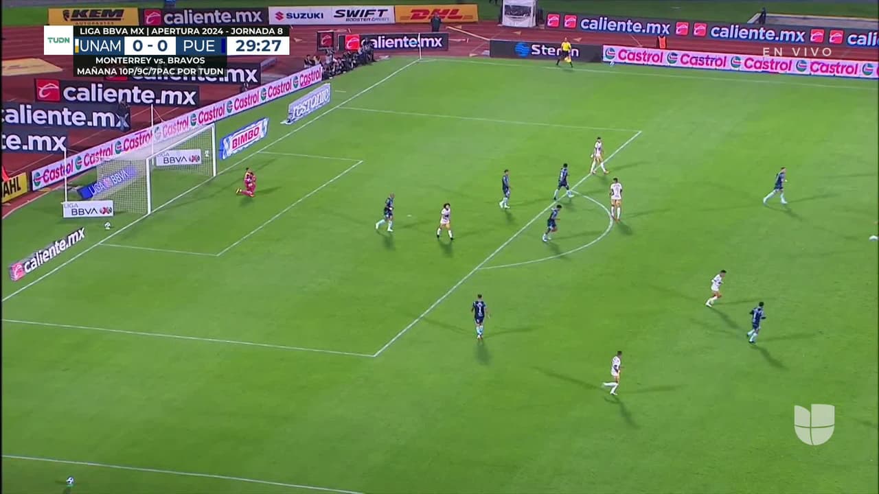 ¡TIRO ATAJADO! disparo por Guillermo Martínez.