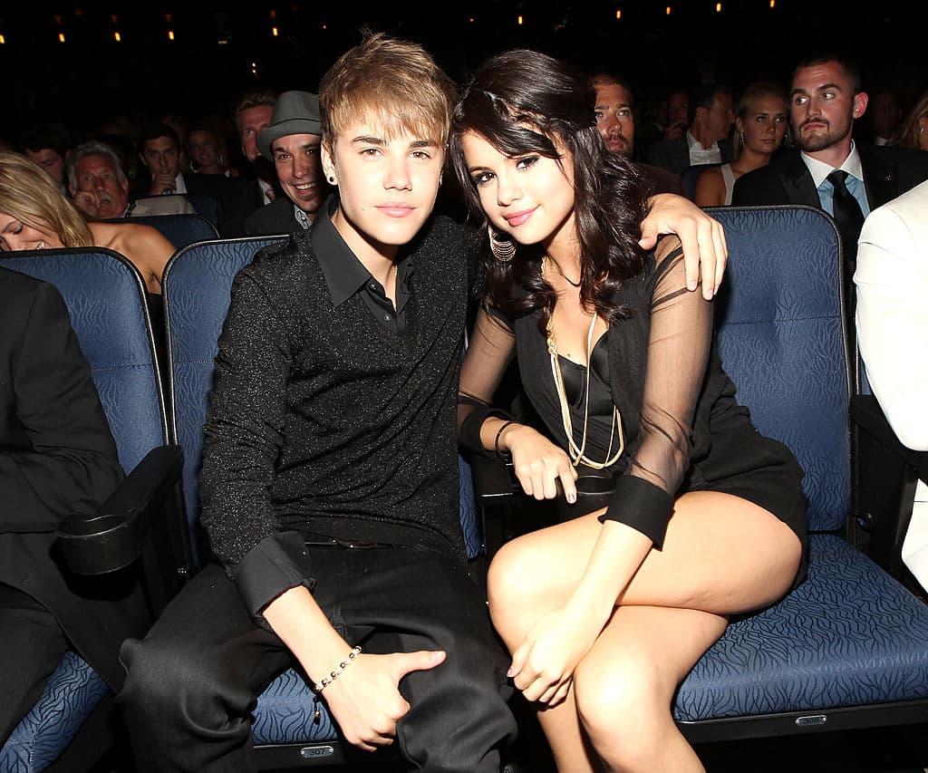 Selena estuvo vinculada a Justin Bieber, de 26 años, de forma intermitente entre 2011 y 2018.