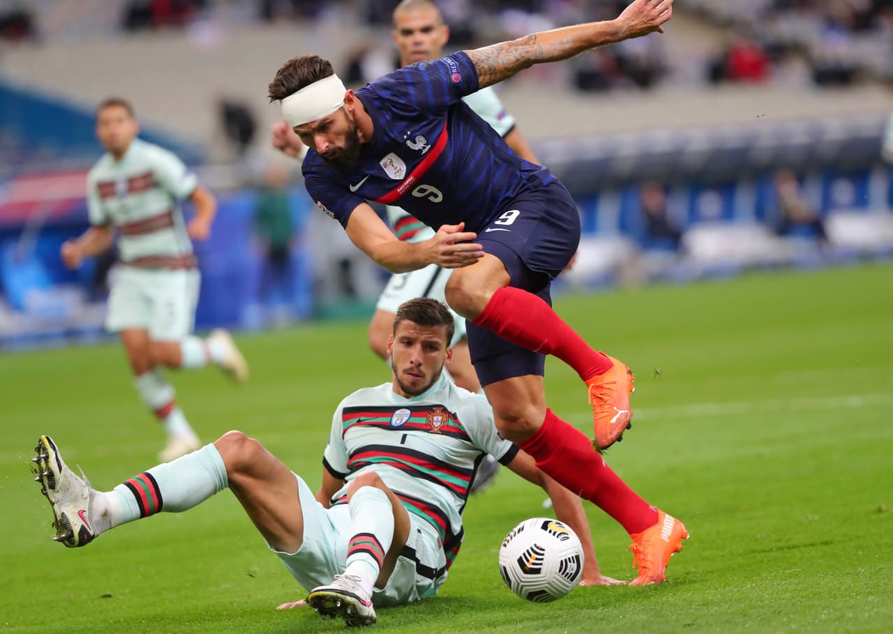 Portugal consigue un valioso punto como visitante en el empate 0-0 frente a Francia.