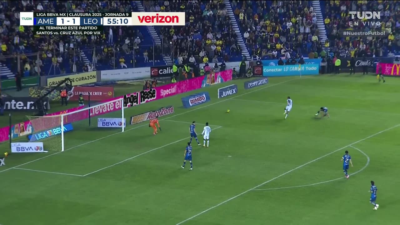 ¡TIRO ATAJADO! disparo por Jhonder Cádiz.