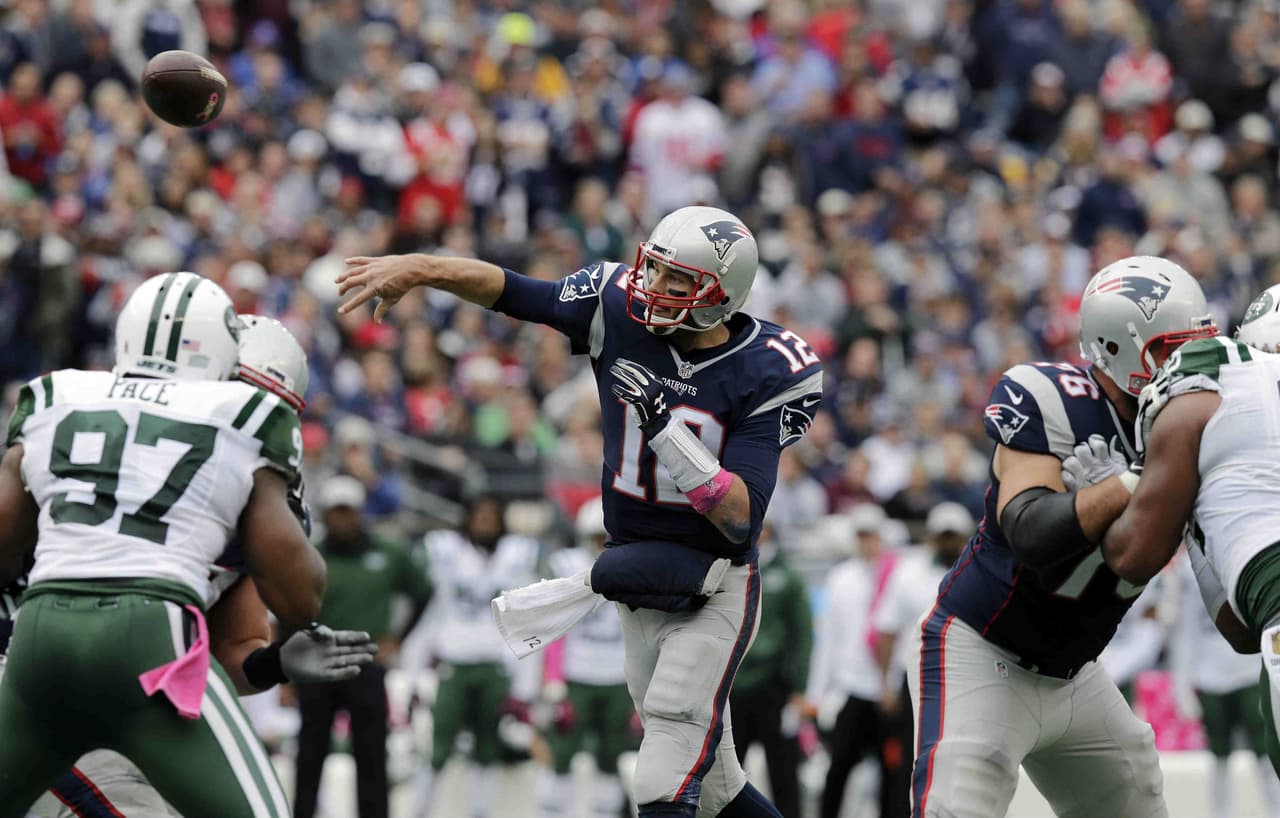 Tom Brady a sus 38 años de edad todavía trata de mejorar en muchas formas su desempeño