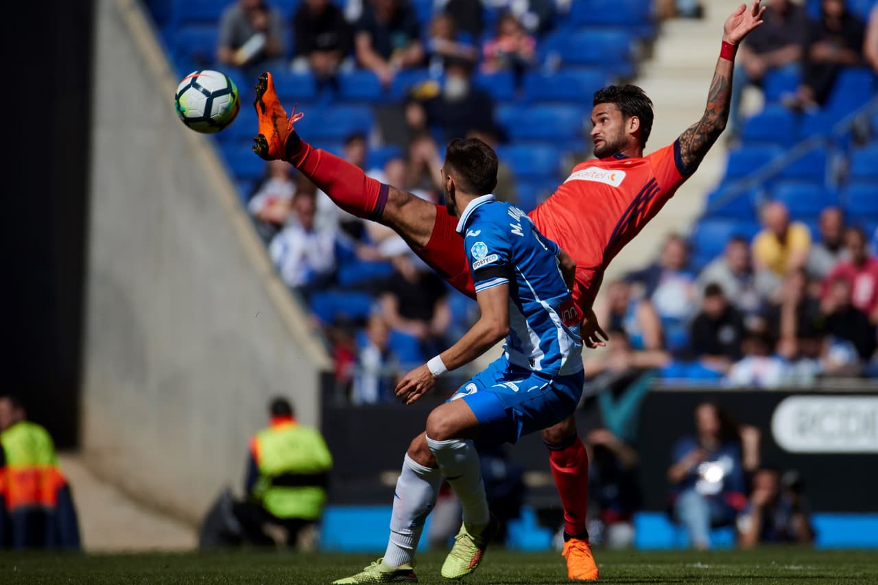 La posesión del balón para ambos fue pareja, pero al final los locales fueron más eficientes.