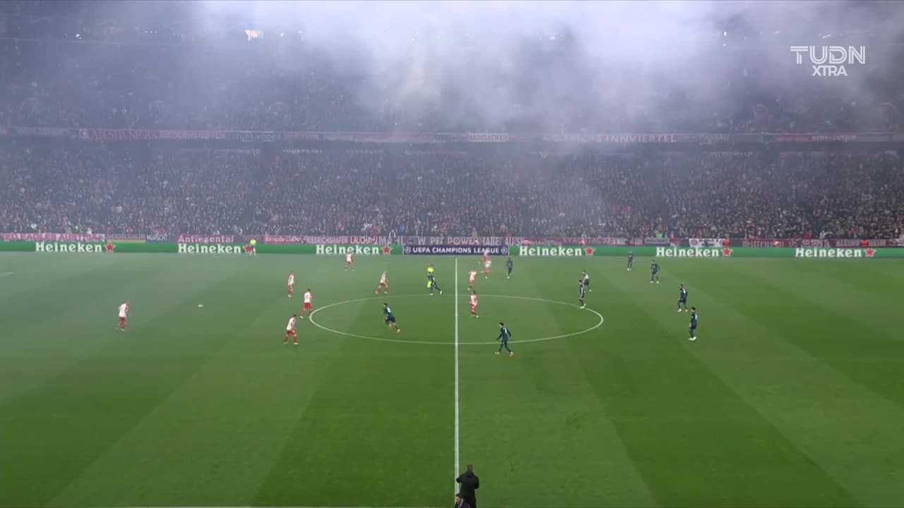 Arranca el partido y la pelota está en juego.