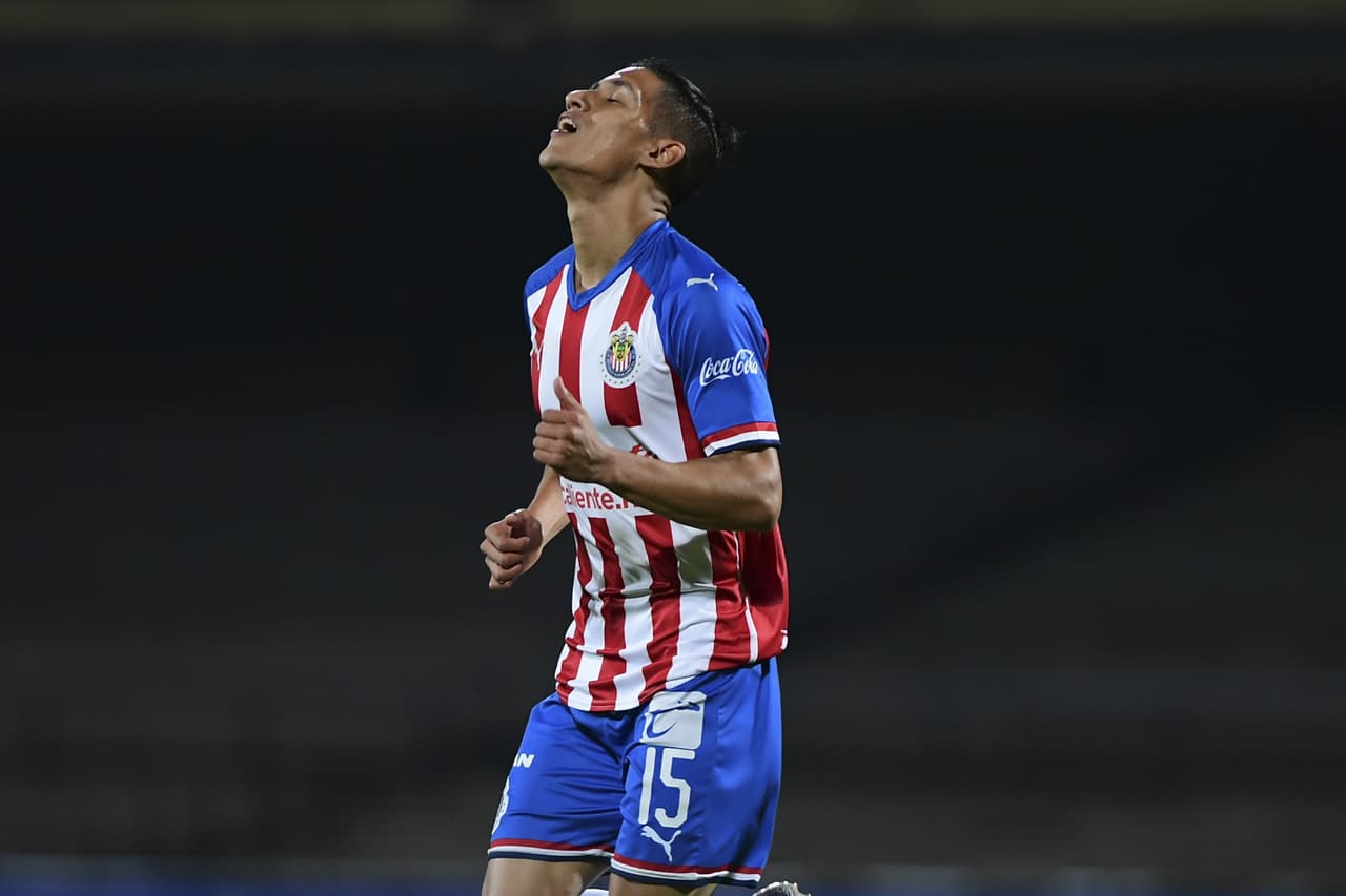 Uriel Antuna es positivo por COVID-19 y lo revela su esposa