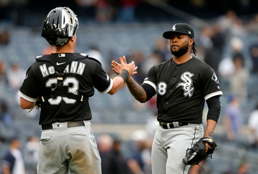 Alex Colomé (3) despachó la novena entrada para la causa de los White Sox para agenciarse el tercer rescate de la temporada y sellar la victoria.