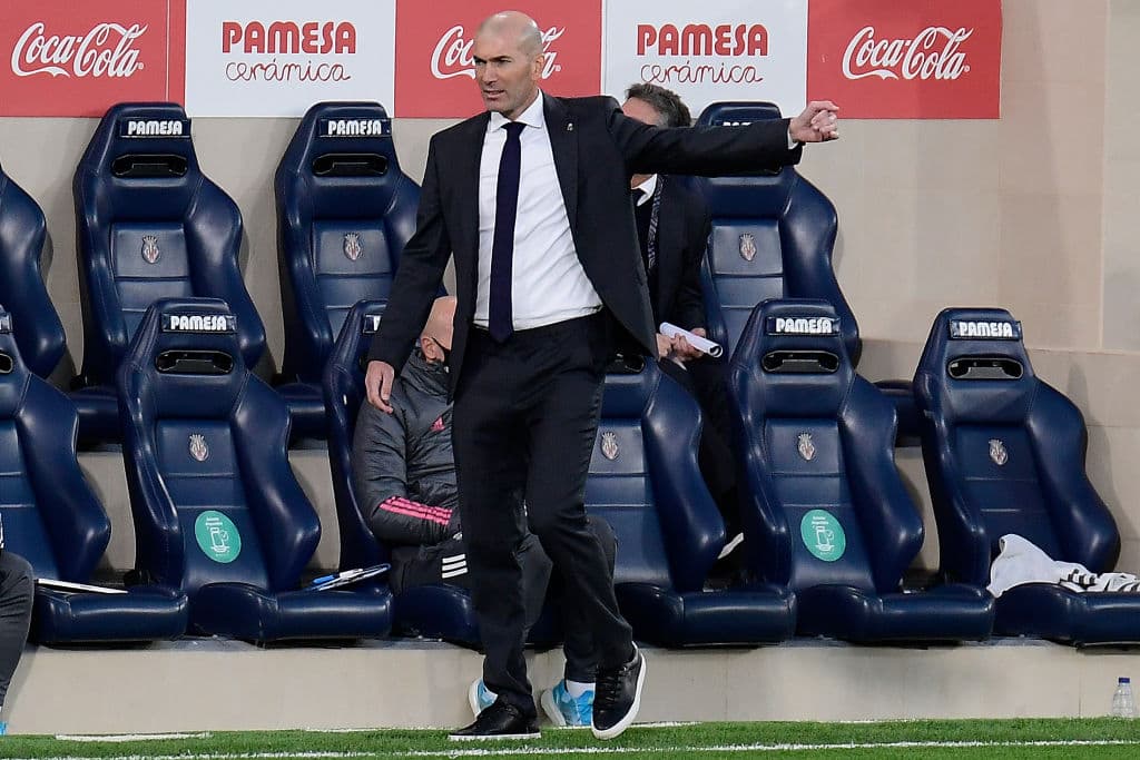 Mariano Díaz Mejía (2’) abrió muy el marcador para los merengues. El empate cayó desde los botines de Gerard Moreno (76’) tras el cobro de una pena máxima. El siguiente compromiso de los de Zidane será frente al Inter en la Champions; Villarreal se medirá al Tel-Aviv en la Europa League.