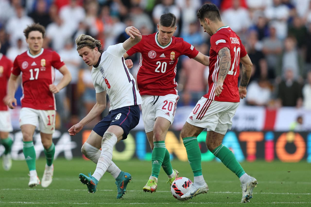 Hungría venció a domicilio a Inglaterra gracias a un doblete de Roland Sallai y las anotaciones de Zsolt Nagy y Dániel Gazdag.