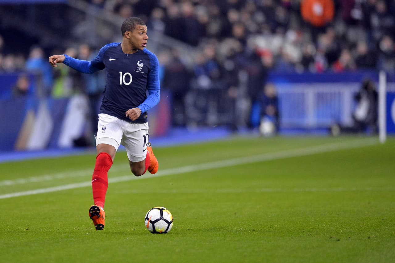 <b>Kylian Mbappé-Lottin - </b>Sus goles lo han hecho brillar en el Mónaco y la selección de Francia. Sin embargo, pudo jugar para Camerún debido al origen de sus padres.