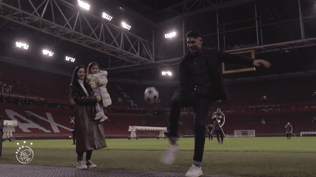 Ajax sorprende a Edson Álvarez con revelación de su segundo bebé