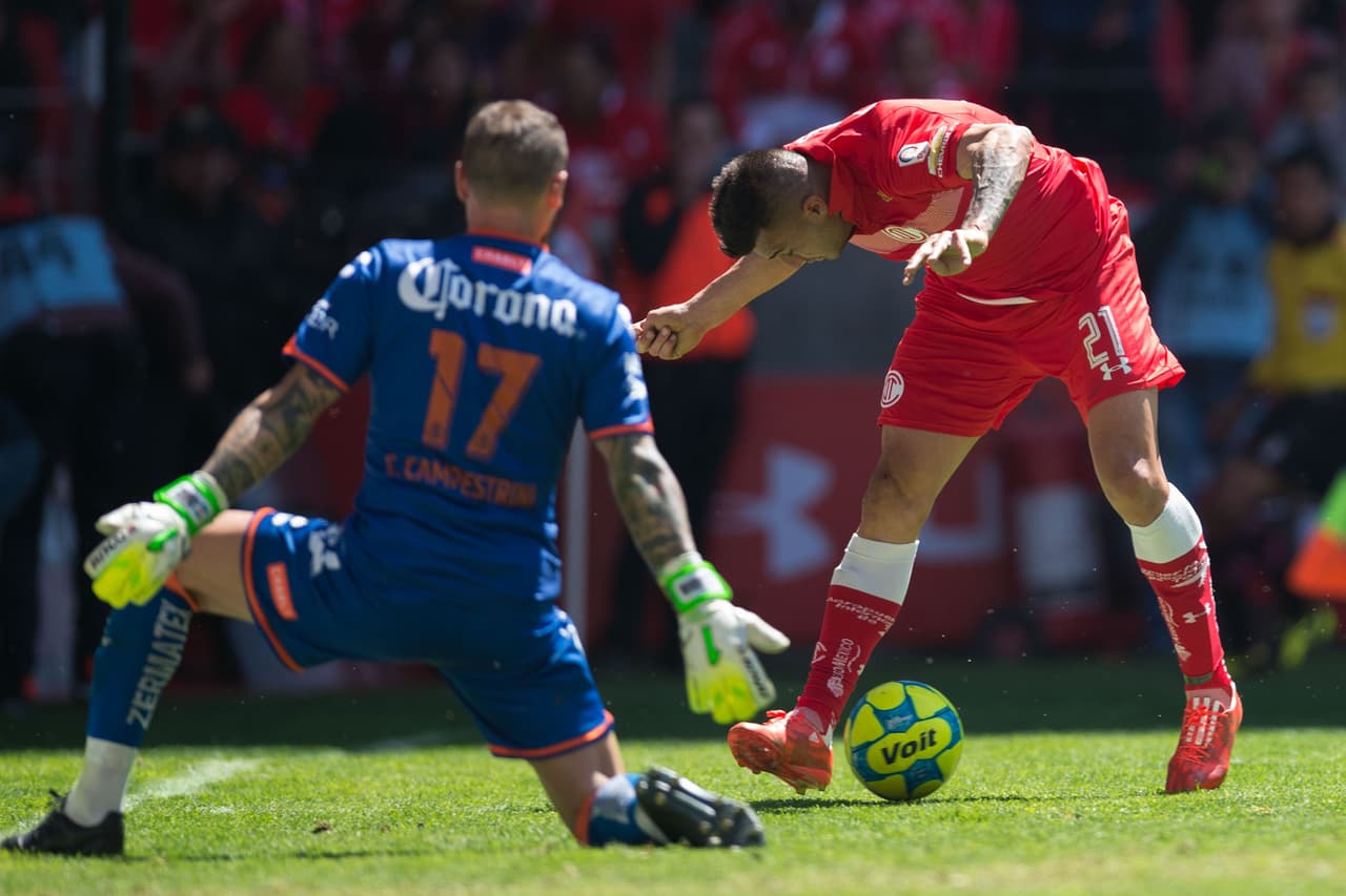 Cristian Campestrini lució el número 17 con Puebla en el Apertura 2017.