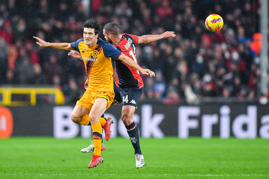 Roma derrota 2-0 al Genoa con anotación doble de Felix Afena-Gyan al 82' y 90+4' del encuentro. El mexicano Johan Vasquez fue titular durante el encuentro. Shevchenko se lleva su primera derrota como director técnico del equipo.