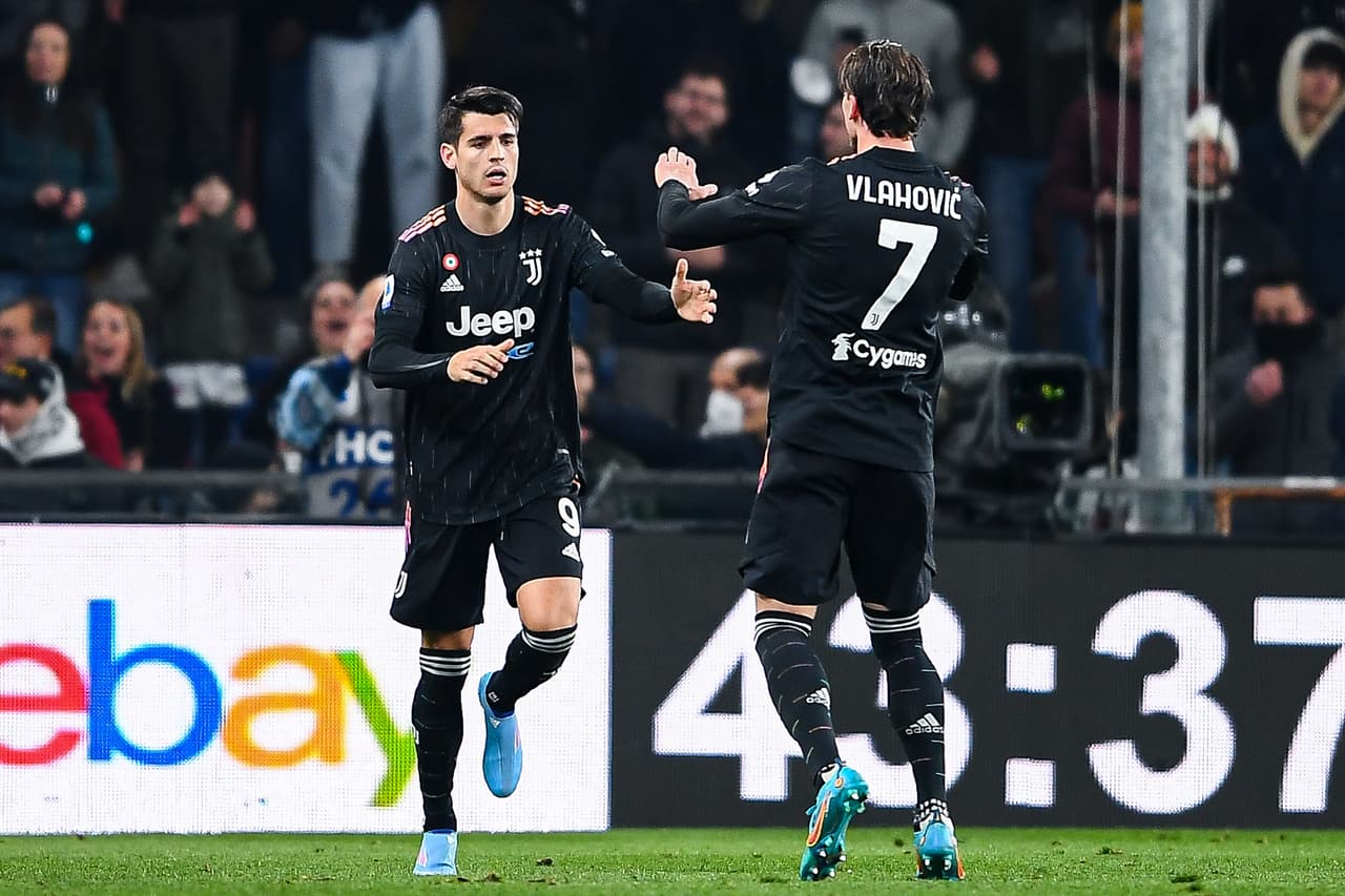 Álvaro Morata marcó un doblete en la victoria por 3-1 de la Juventus sobre la Sampdoria, que mete presión a los punteros de la Serie A.