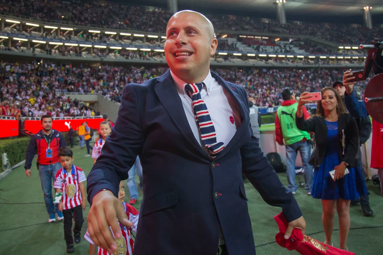 ‘Bofo’ Bautista se burla del Atlas por su escasez de títulos