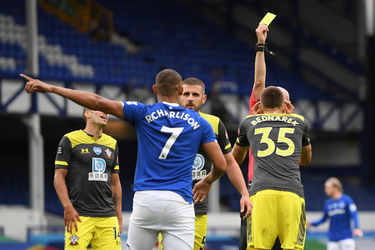 Los de Carlo Ancelotti logran empatar el encuntro al final del primer tiempo, pero no les alcanzó para quedarse con los tres puntos y empatan a unos con el Southampton.