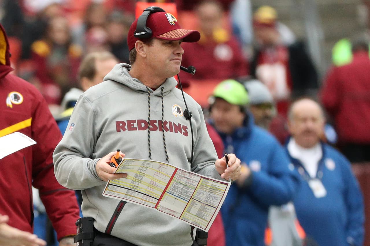 4) Jay Gruden, Washington Redskins. En cuatro años suma un trunfo en Playoffs. Pero es el coach que más ha durado con Dan Snyder como dueño. Puede afectar el cambio de QB con la llegada de Alex Smith.