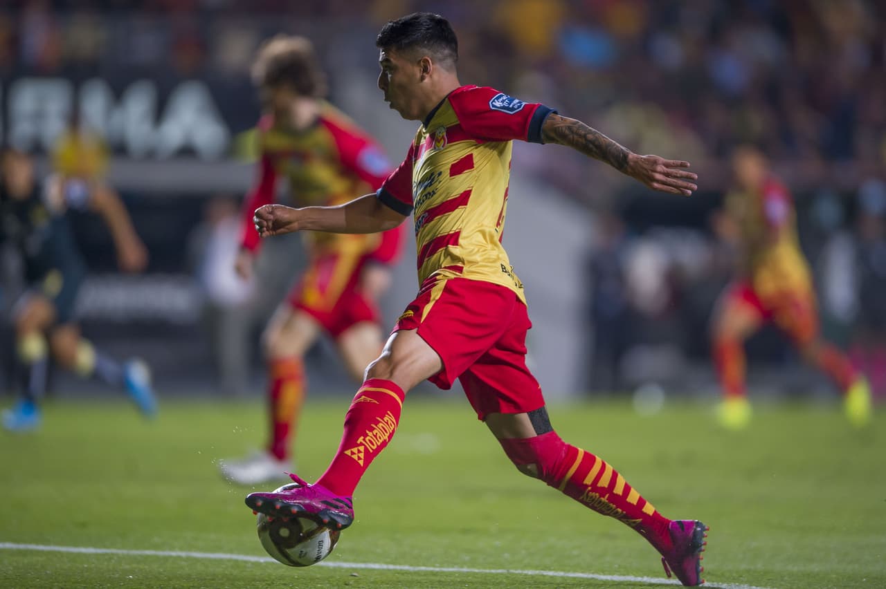 El 'Quick' sigue desbordando por la banda y volviendo loca a la defensiva americanista.