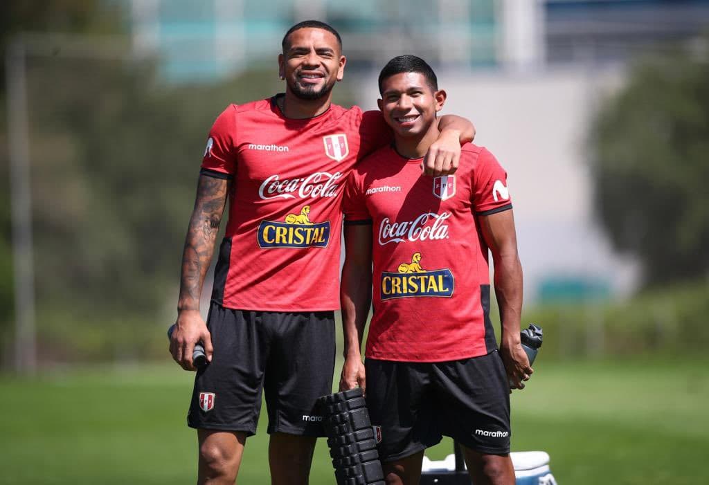 Callens y Flores, amigos en la selección peruana.