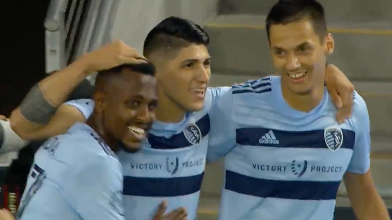 ¡Gol de Pulido! El mexicano aprovechó y puso el 1-0 sobre LAFC