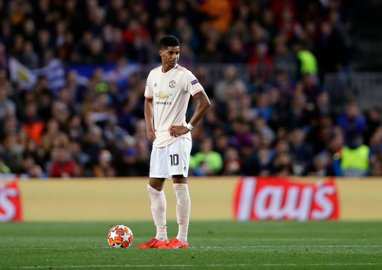 Manchester United nunca tuvo una oportuniad real de inquietar al Barcelona, tanto en la Ida como en la Vuelta, su rival en turno fue bastante superior y ahora lo que le queda al equipo inglés en concentrarse en mejorar su clasificación en la Premier League.