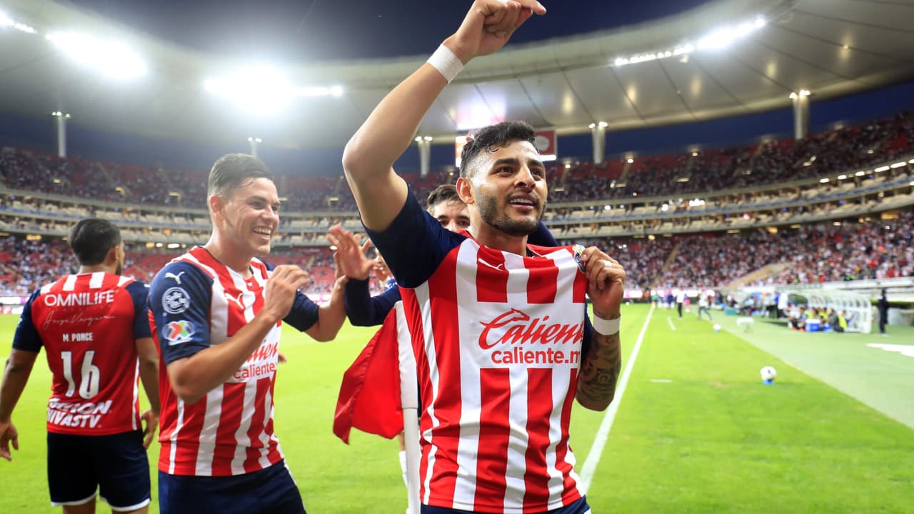 Alexis Vega tendrá aumento en Chivas del 150 por ciento