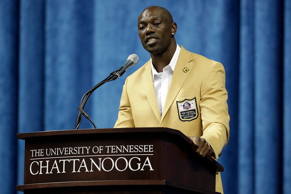 Owens culpó a los periodistas por su ausencia de la ceremonia, ya que "no están alineados con la misión y valores del Salón de la Fama", según explicó.