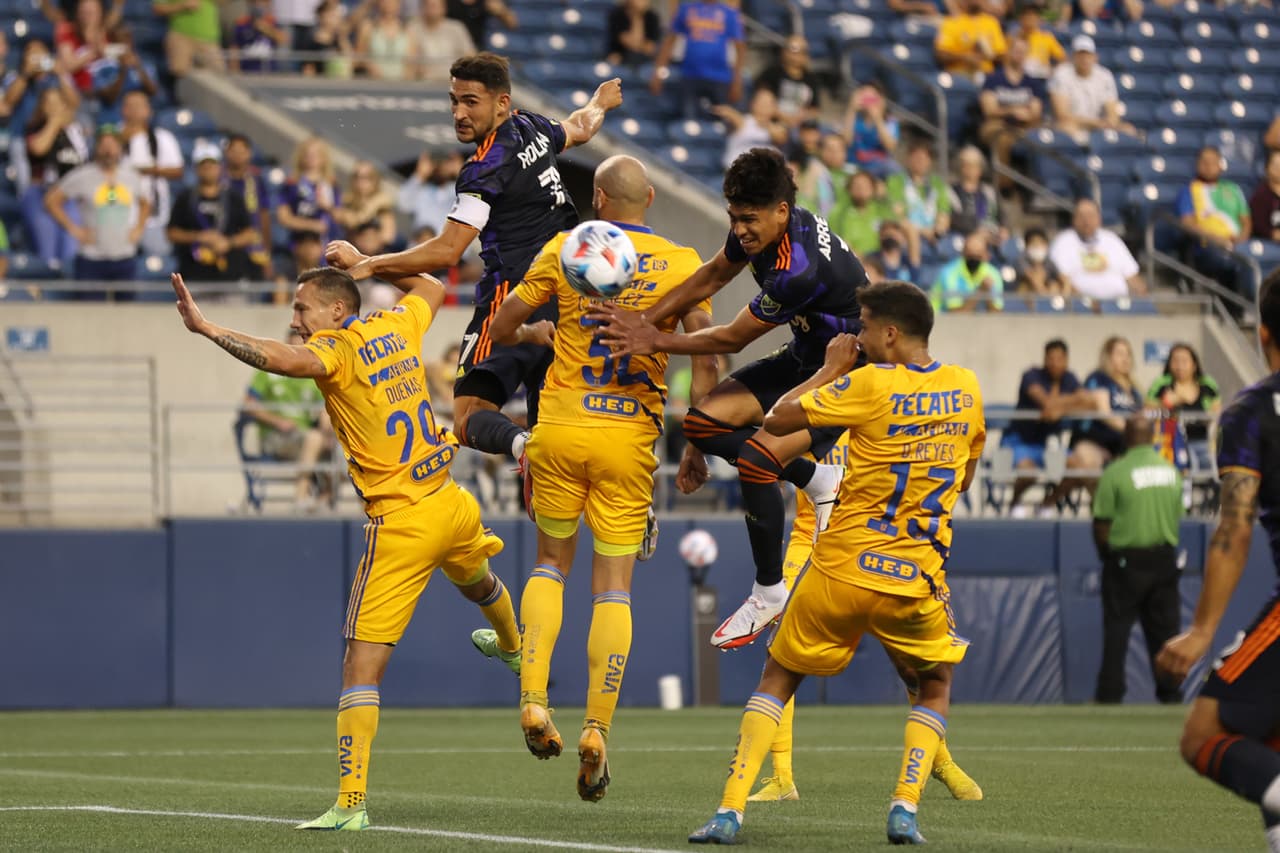 Seattle Sounders golean 3-0 a Tigres y esperan en semifinales al gandor entre New York City y Pumas.