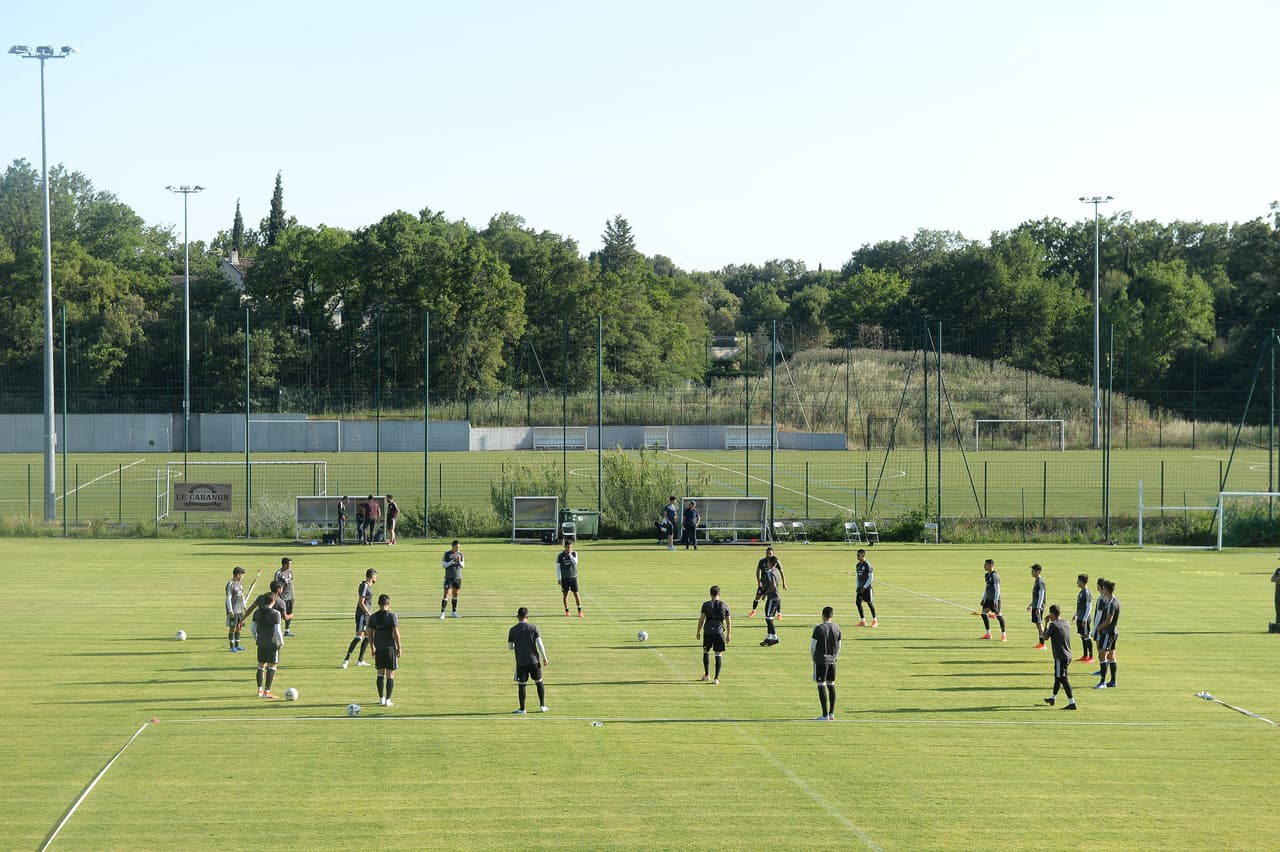 La Selección Mexicana Sub-23 tuvo un entrenamiento con buen ánimo con miras a su duelo contra Irlanda en el Torneo Esperanzas de Toulon, pues un triunfo lo acercará a la siguiente fase.