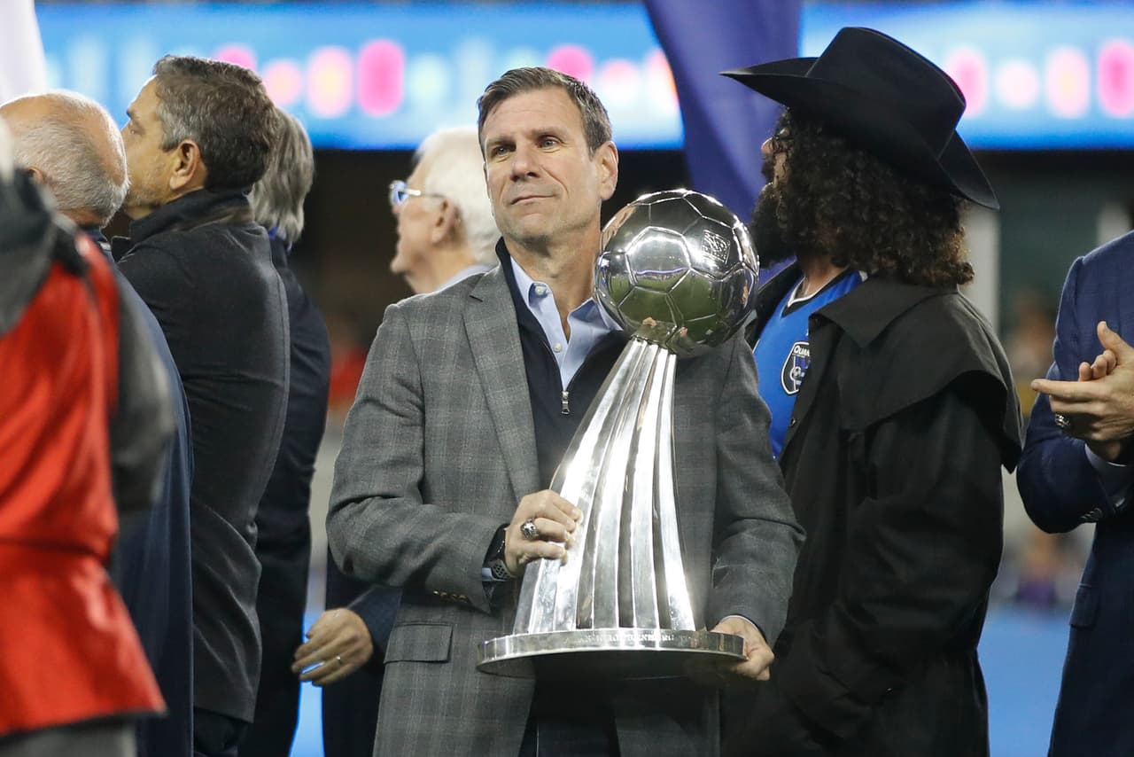 Antes del partido, San Jose Earthquakes homenajeó al plantel que en 2001 obtuvo la MLS Cup.
<br>