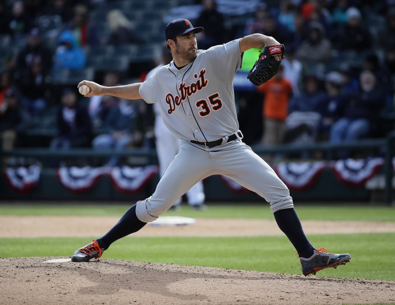 DET 6 - 3 CWS: Justin Verlander tuvo su 1er salida de la campaña acreditándose la victoria al permitir 2 carreras limpias y ponchas a 10 enemigos en 6.1 entradas.