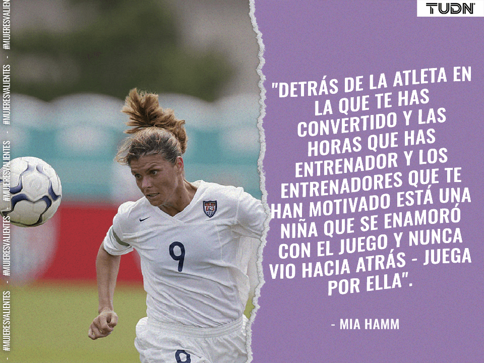 Mia Hamm, seleccionada de Estados Unidos, dos veces campeona del mundo y dos veces medallista de oro olímpico