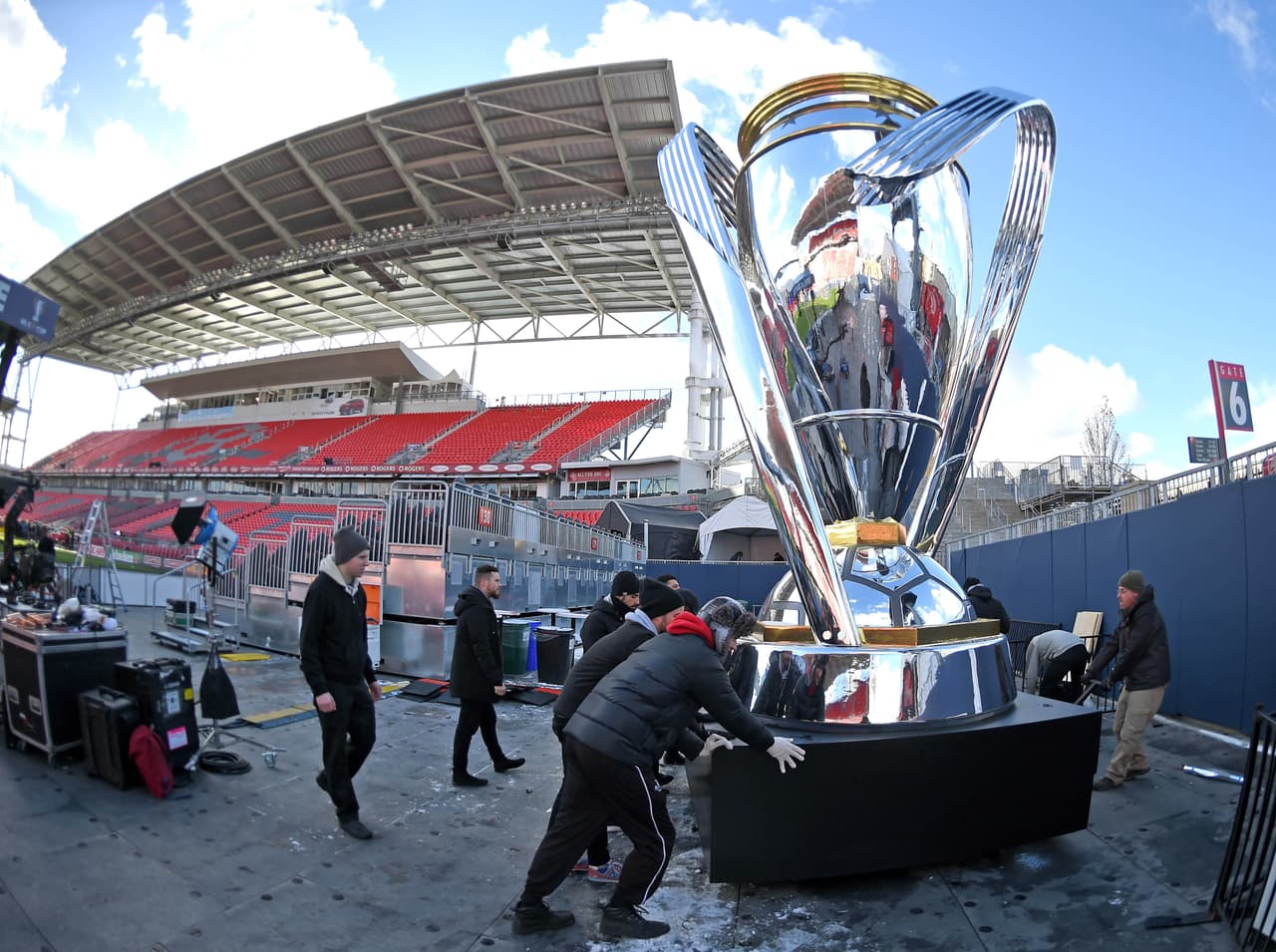 Por su estética y por su trascendencia mediática, el trofeo se ha convertido en un verdadero símbolo de la liga.