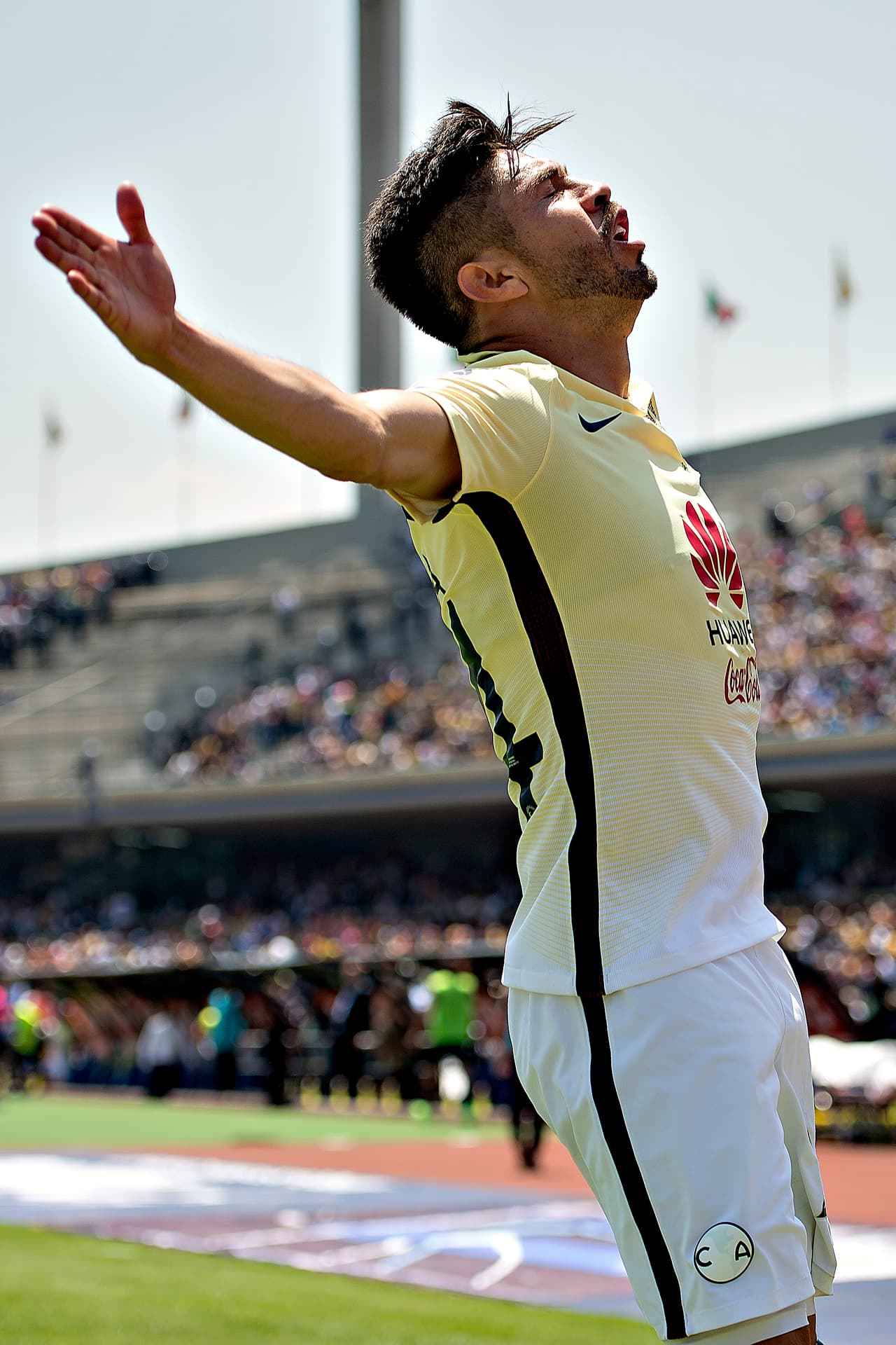 Oribe Peralta $11.9: Oribe ha sido el delantero mexicano más regular de los últimos años con lo que se asegura del segundo puesto.