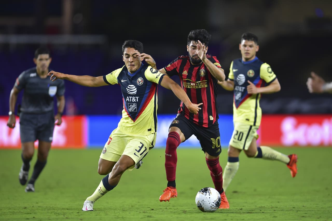 Debutan Santiago Naveda y Esteban Lozano con América