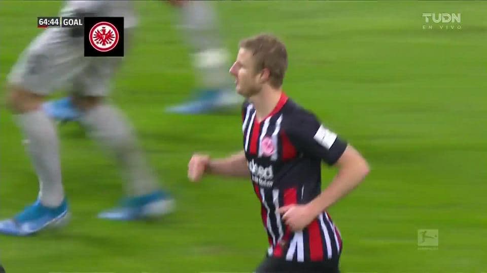 ¡GOOOL! Martin Hinteregger anota para Eintracht Frankfurt
