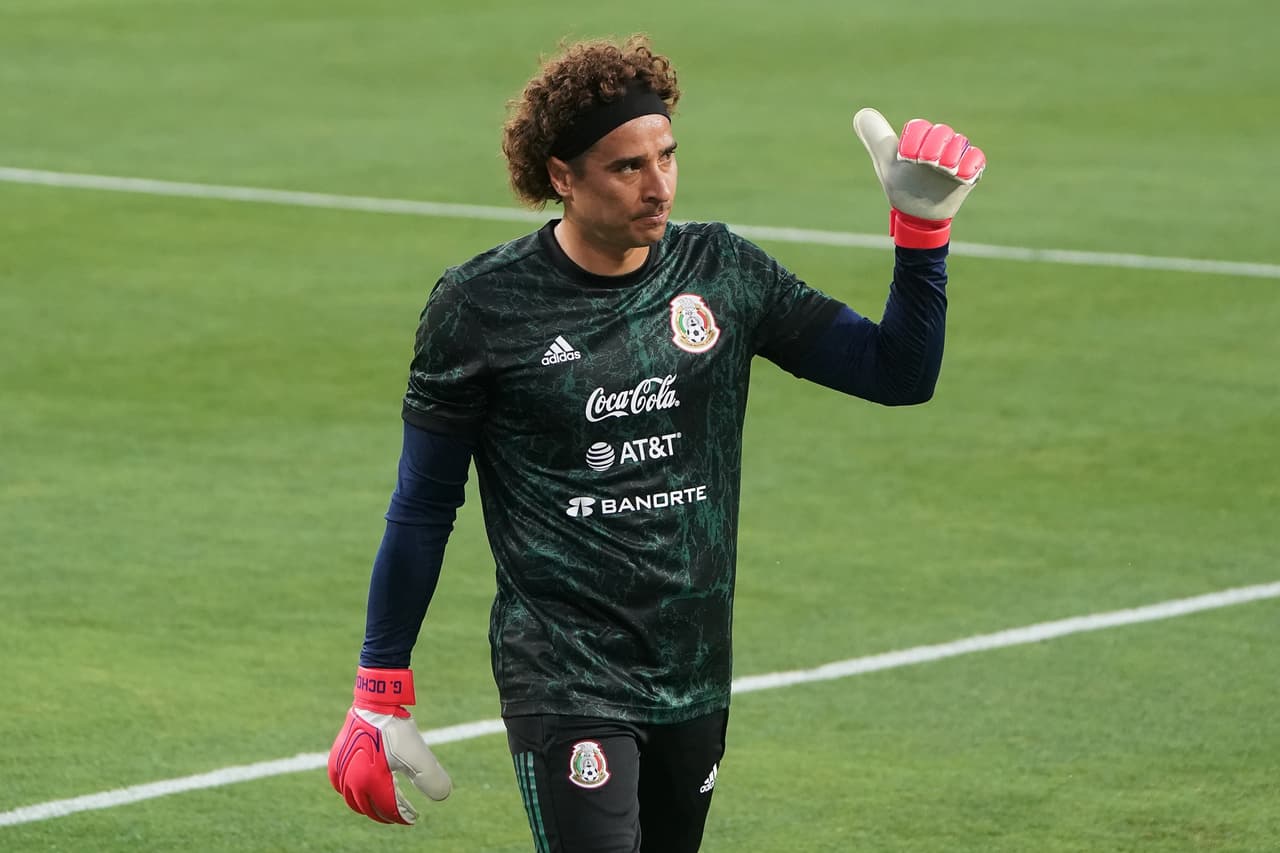 Ochoa será titular con el Tri ante Ecuador y vuelve el 4-3-3