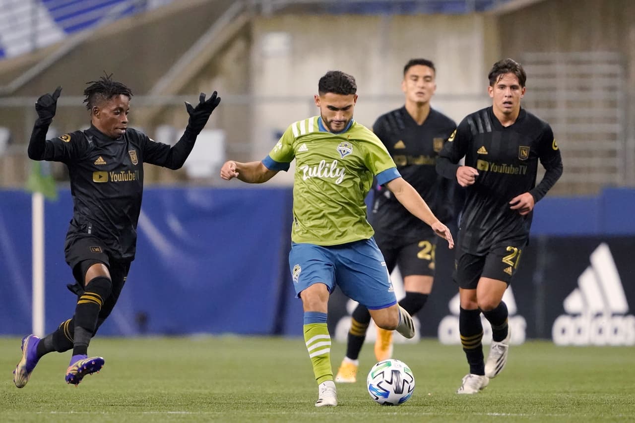 Con goles de Nicolás Lodeiro, Raúl Ruidíaz Jordan Morris, los Seattle Sounders vuelven a sacar al LAFC de los Playoffs al vencer 3-1 al cuadro angelino.