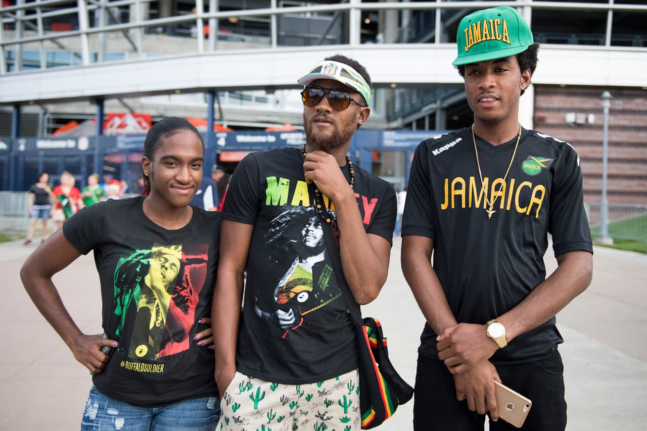 No obstante, Jamaica también tiene fanáticos que representan la cultura de su país en la Copa Oro.