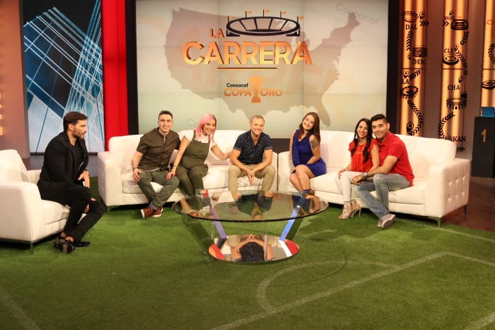 Este lunes dio inicio en Univision la Carrera Copa Oro que entregará a los ganadores un viaje a seguir el torneo de la Concacaf en los Estados Unidos. Sus participantes pasaron por el set.
