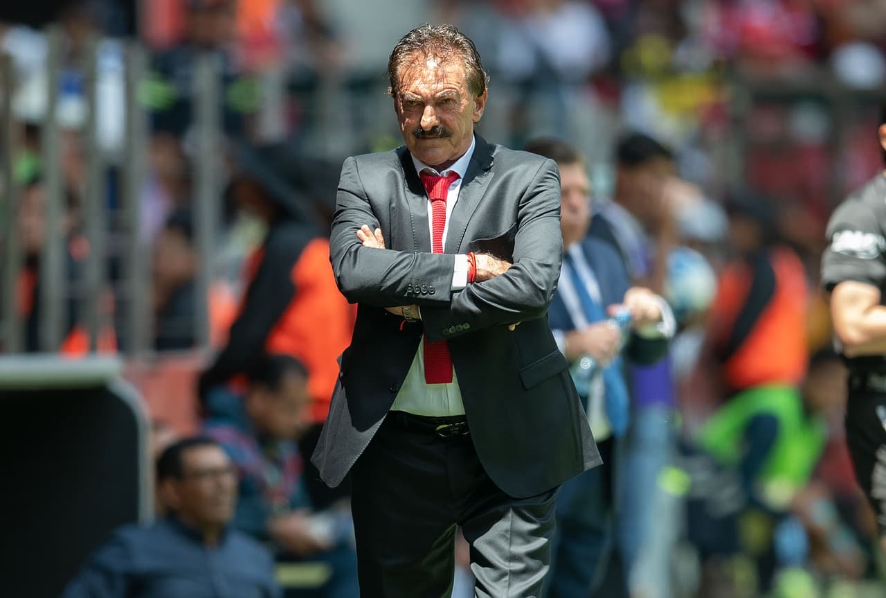 Toluca definirá salida de La Volpe a más tardar lunes