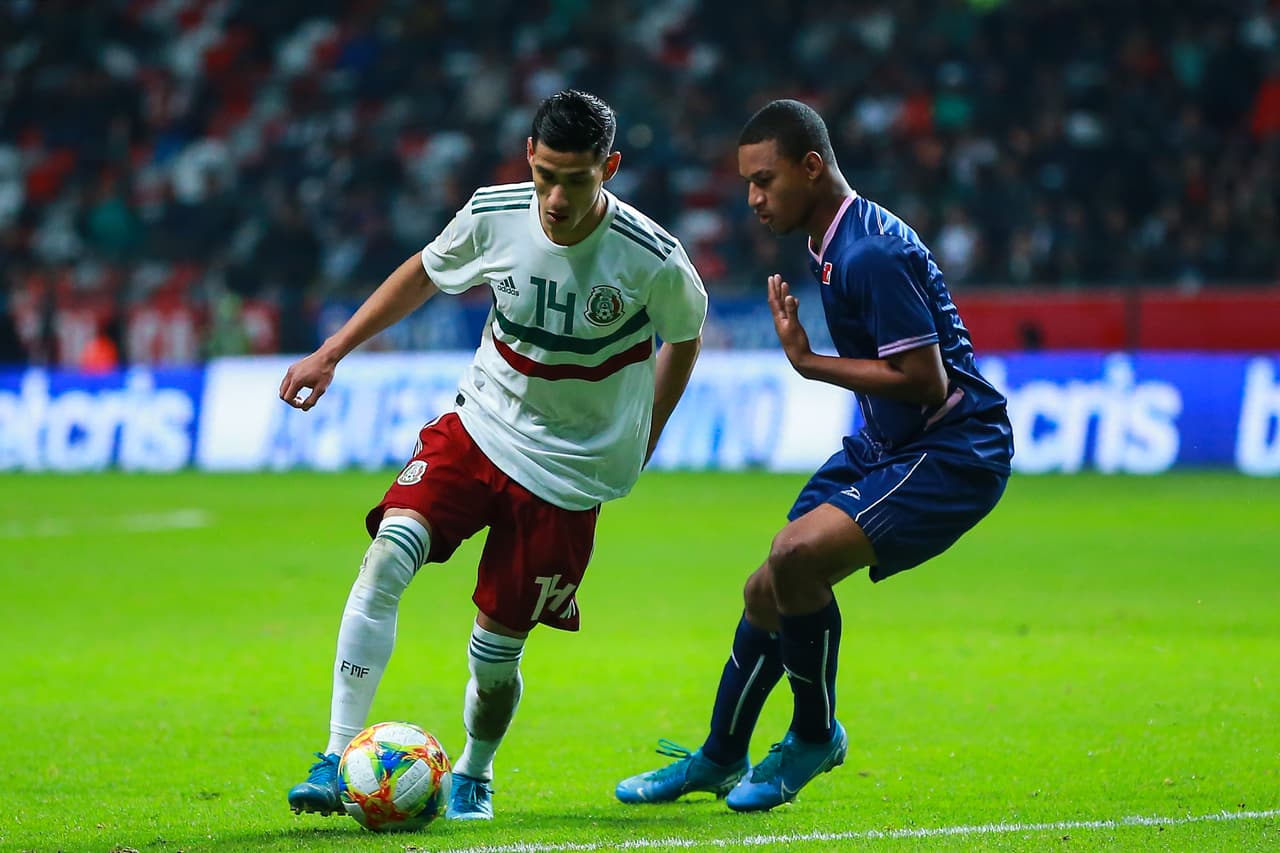 <b>Uriel Antuna</b>: sus inicios ocurrieron en la categoría Sub 15 con Santos Laguna, pero eso se presentó apenas en el 2012. Al igual que Sánchez, Álvarez y Calderón, no se sabía qué hacía este futbolista.