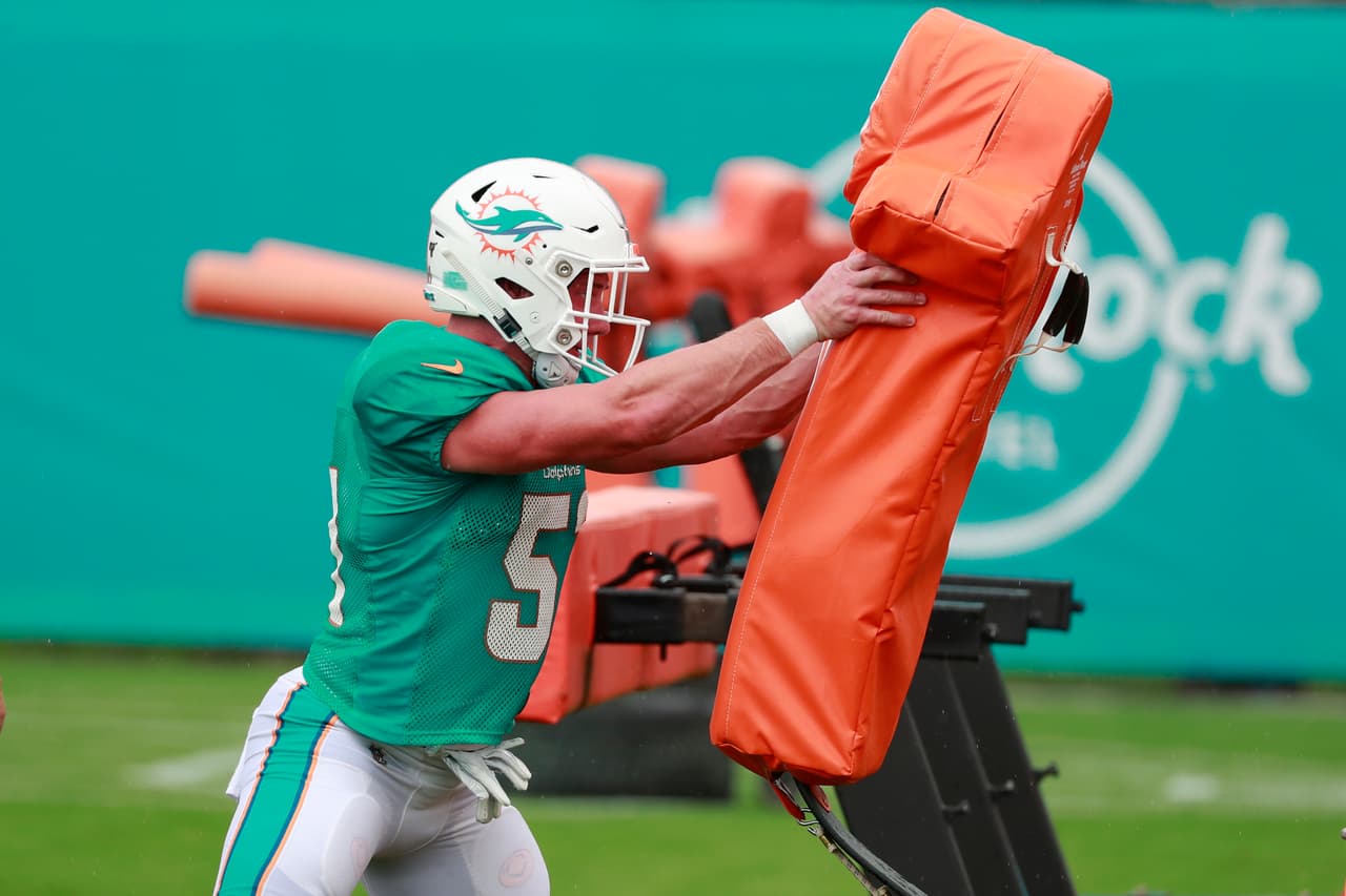 Así se preparan los Miami Dolphins en su campo de entrenamiento en Davie, Florida.