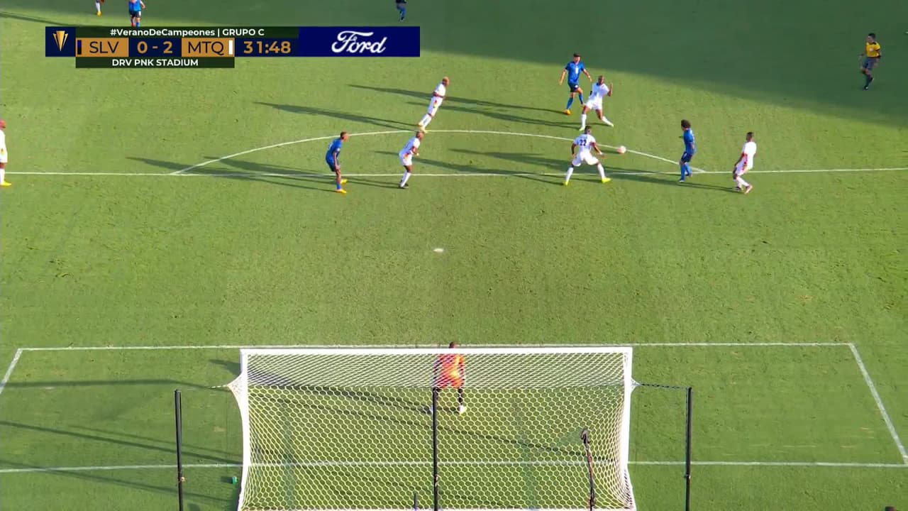 ¡TIRO ATAJADO! disparo por Brayan Landaverde.